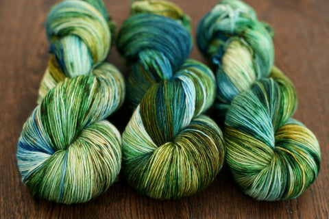 Mountain Tops {Dandelion Singles Fingering}