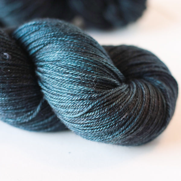 Ink {Theia Fingering}